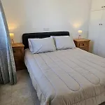 Cocktails & Sunsets Coastal Gem In Apartment Kissonerga